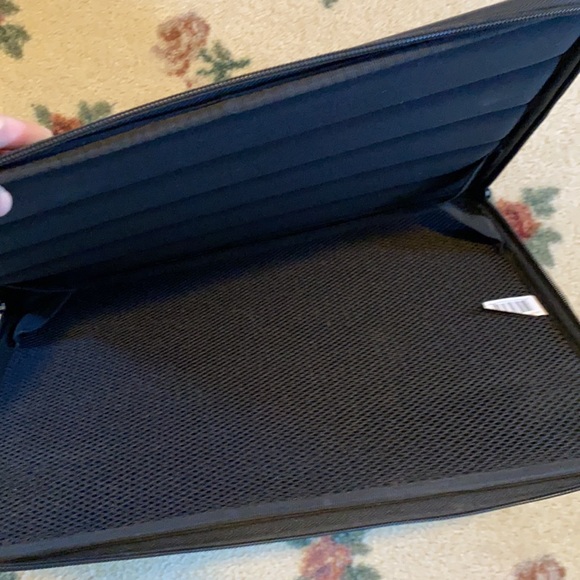 Logitech Laptop Case - Picture 3 of 4